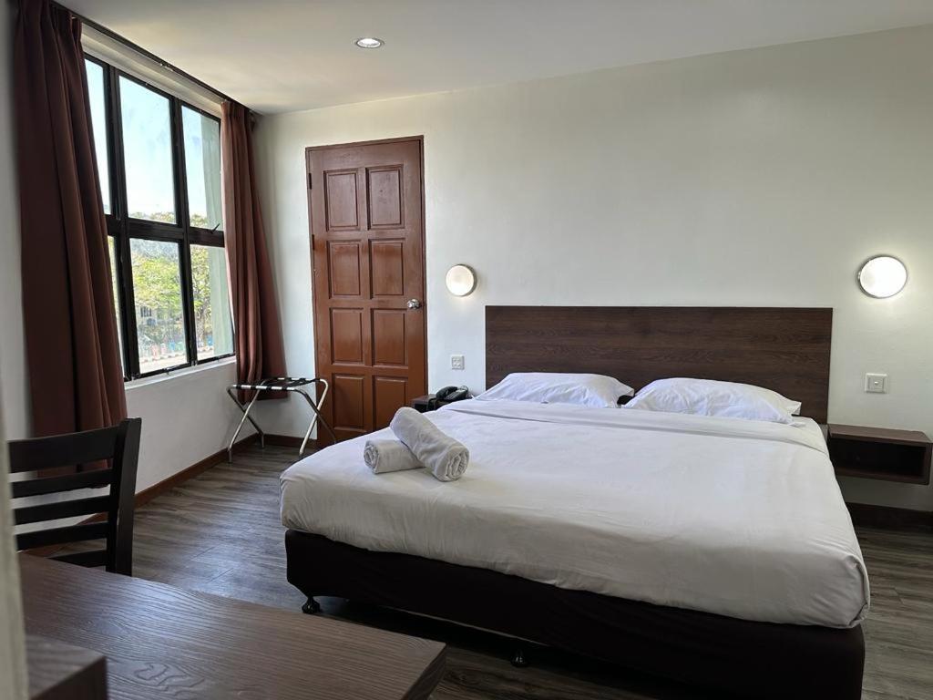 Langkawi Baron Hotel Kuah Εξωτερικό φωτογραφία