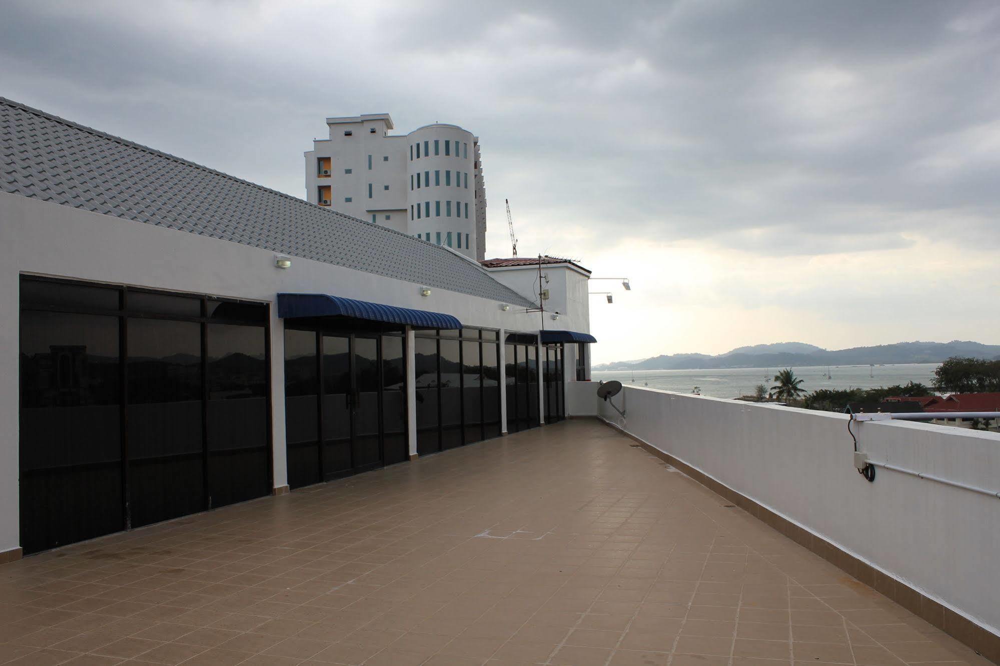 Langkawi Baron Hotel Kuah Εξωτερικό φωτογραφία