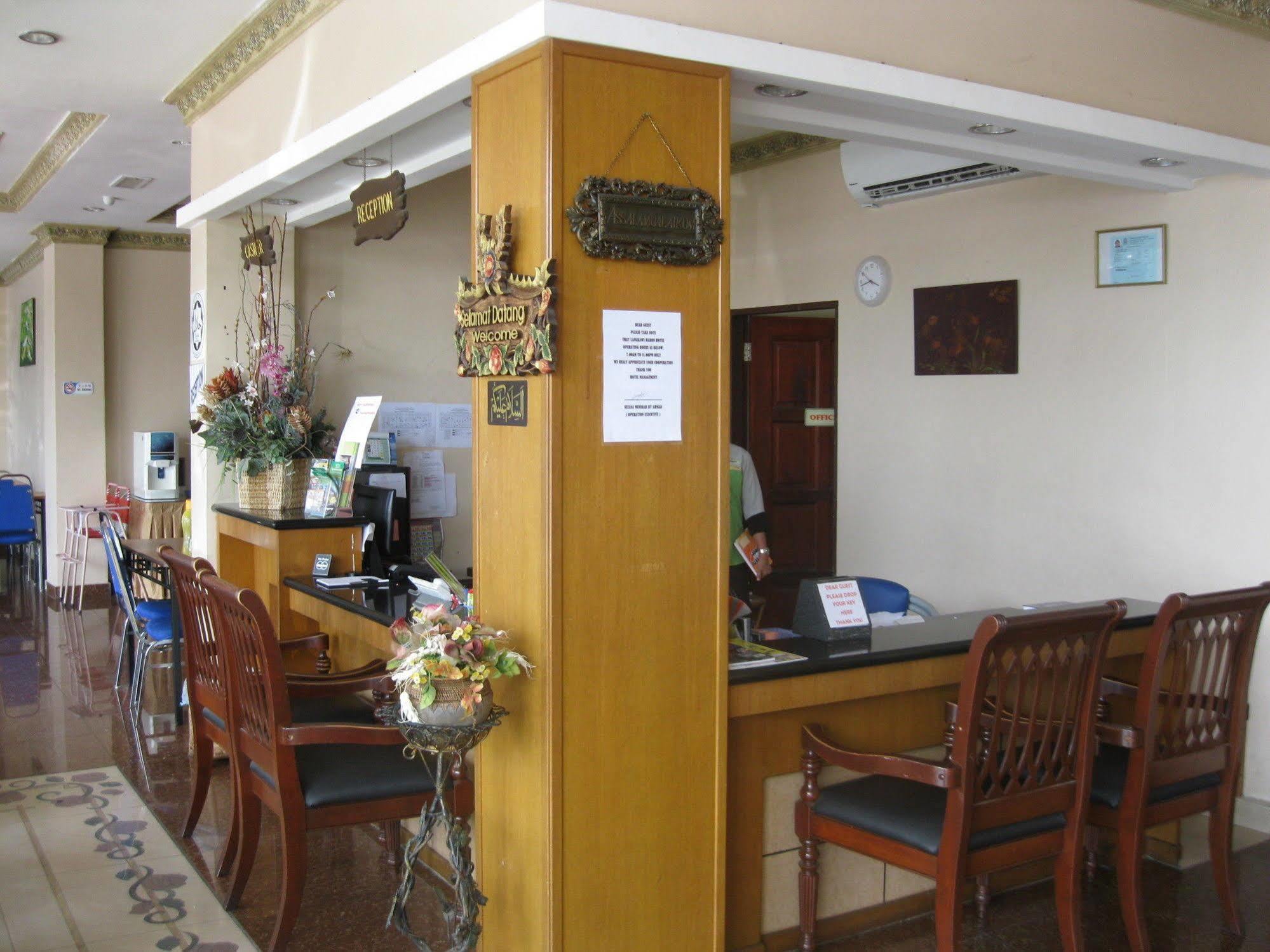 Langkawi Baron Hotel Kuah Εξωτερικό φωτογραφία